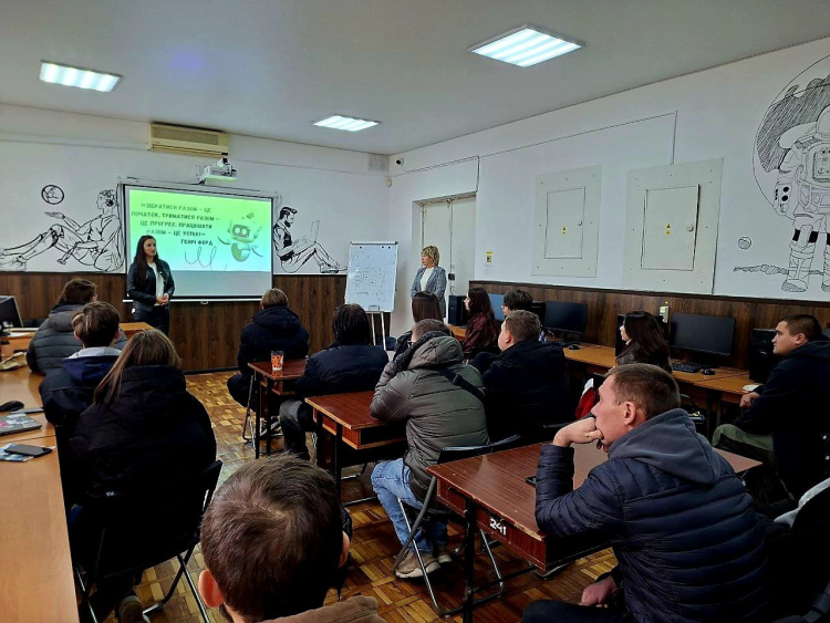 Зустріч із найкращими практиками: лекція Юлії Рудніцької про цифрові інструменти штучного інтелекту