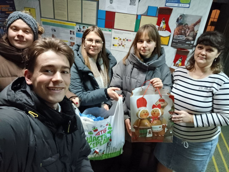 Студенти ННІ ІНФОТЕХ долучилися до благодійної ініціативи до Дня волонтера